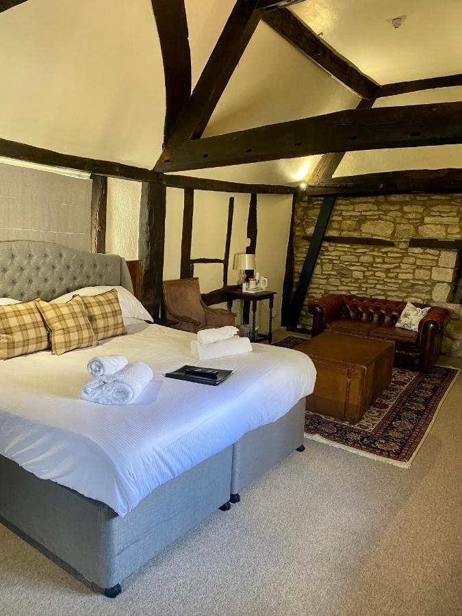 The Golden Pheasant Hotel Burford Exteriér fotografie