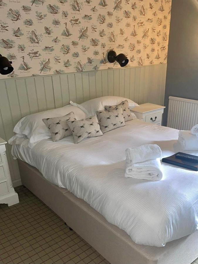 The Golden Pheasant Hotel Burford Exteriér fotografie