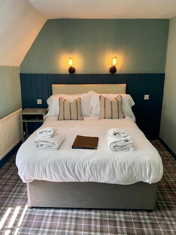 The Golden Pheasant Hotel Burford Exteriér fotografie