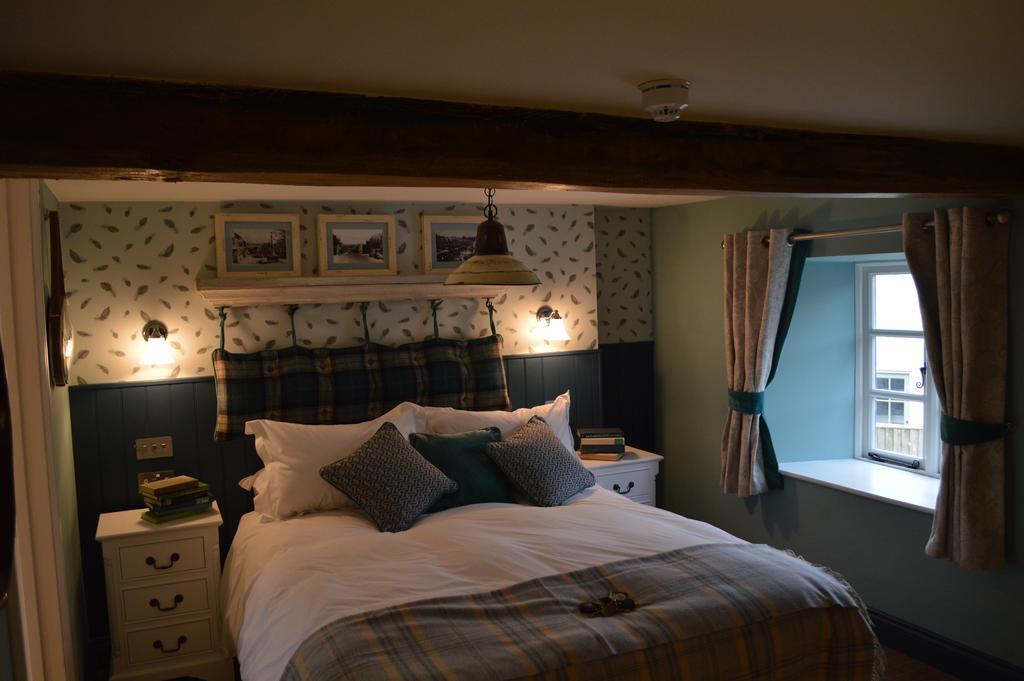 The Golden Pheasant Hotel Burford Exteriér fotografie